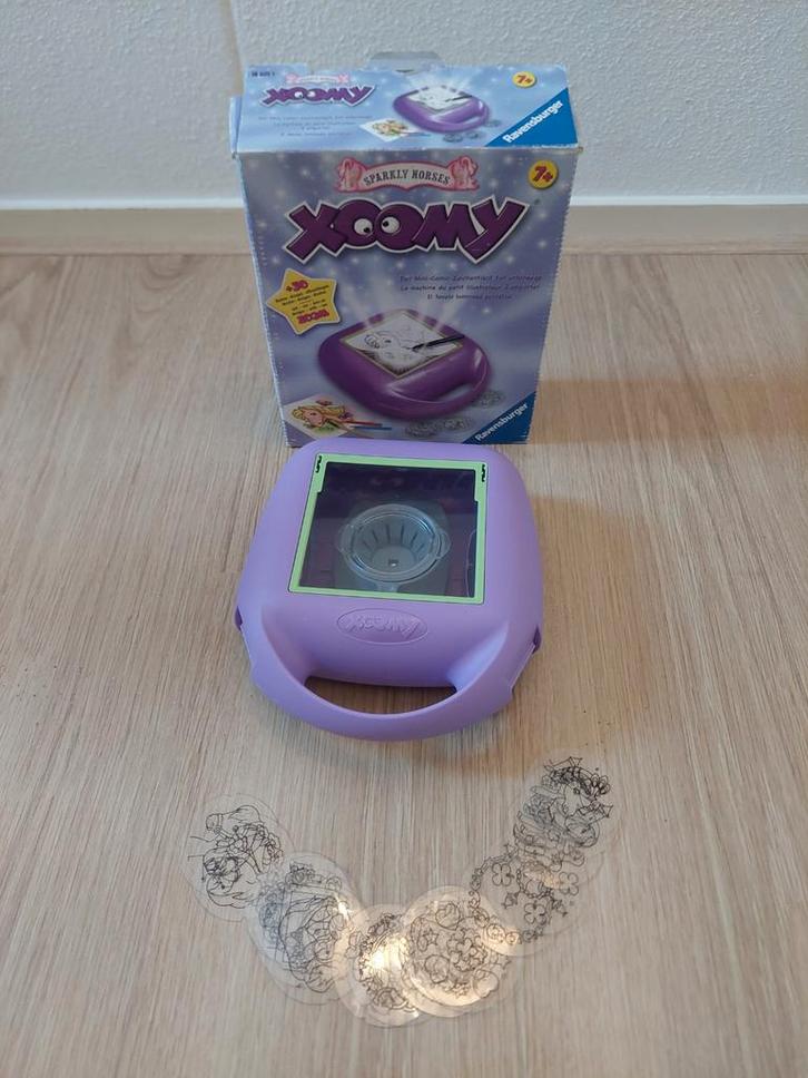 Xoomy Ravensburger tekenmachine met paarden en unicorn, Kinderen en Baby's, Speelgoed | Educatief en Creatief, Gebruikt, Knutselen
