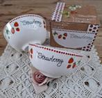 2 Jet Strawberry kommen, Huis en Inrichting, Keuken | Servies, -, -, Ophalen of Verzenden, Zo goed als nieuw
