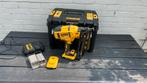 Dewalt tacker DCN660 18v 16Ga met accu’s, Ophalen of Verzenden, Zo goed als nieuw