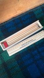 Nieuw  houten teken/kleurdoos naar idee van oude griffeldoos, Ophalen of Verzenden, Nieuw