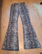 Flared broek maat M, Kleding | Dames, Broeken en Pantalons, Ophalen of Verzenden, Zo goed als nieuw, Zwart, Lang