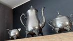 Drie verzilverde stukken koffie/theepot, suiker, melk pot, Ophalen, Zilver