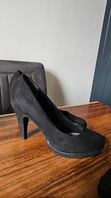 Gave pumps van Marco Tozzi - maat 40 beschikbaar voor biedingen