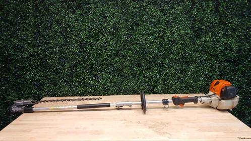 ZEER NETTE Stihl KM 130R Combimotor + HL-KM Stokheggenschaar, Tuin en Terras, Heggenscharen, Zo goed als nieuw, Benzine, Ophalen of Verzenden