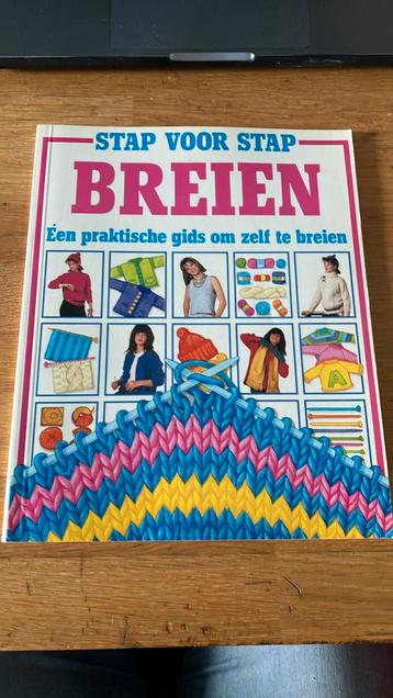 Stsp voor stap breien beschikbaar voor biedingen