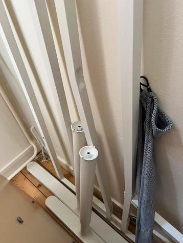 Ikea hoekbureau bekant - afbeelding 2
