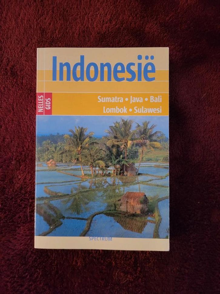 Indonesië Nelles Reisgids - Ontdek de archipel!, Boeken, Reisgidsen, Zo goed als nieuw, Reisgids of -boek, Azië, Overige merken