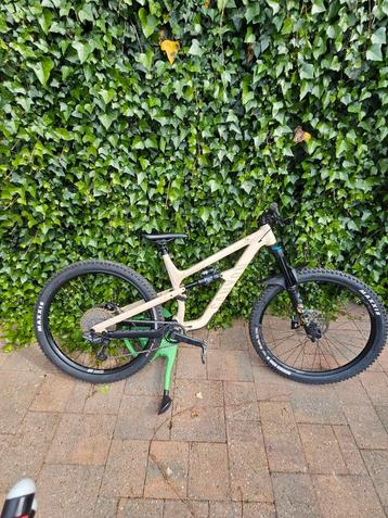 Canyon spectral al5 downhill mtb fiets slopestyle dirtjumper beschikbaar voor biedingen