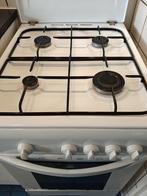 Fornuis Indesit (moet weg), Witgoed en Apparatuur, Ophalen, Gebruikt, 4 kookzones, Gas