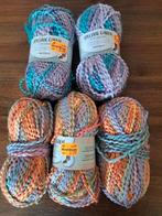 Speciaal garen met kleurverloop 5 bollen, Hobby en Vrije tijd, Ophalen of Verzenden, Nieuw, Breien of Haken, Wol of Garen
