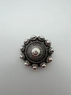 Zilveren broche: Zeeuwse knop. Veilig draaislot!, Nieuw, Minder dan 4 cm, Zilver, Verzenden