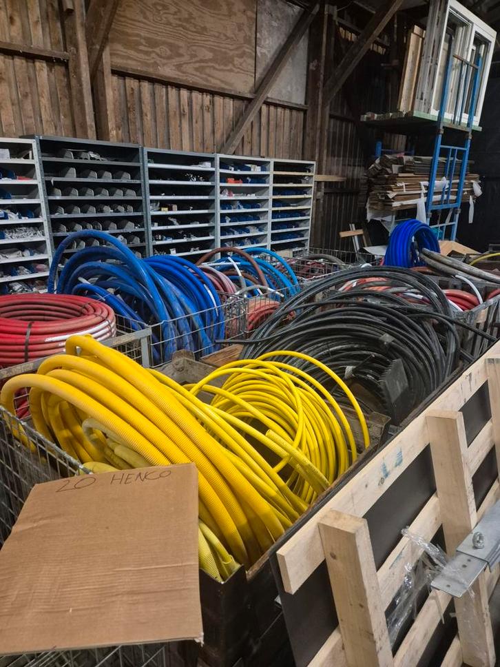 Diverse soorten buizen en perskoppelingen, Doe-het-zelf en Verbouw, Buizen en Afvoer, Zo goed als nieuw, Overige typen, Overige materialen