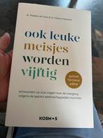 Maaike de Vries - Ook leuke meisjes worden vijftig, Nieuw, Ophalen of Verzenden, Maaike de Vries; Manon Kerkhof