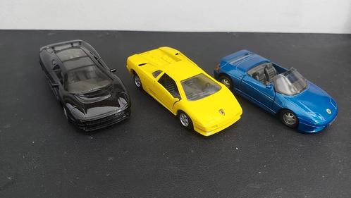 3x Maistro sport auto's 1:40 Jaguar, Lamborghini, lotus, Hobby en Vrije tijd, Modelauto's | 1:43, Zo goed als nieuw, Auto, Overige merken