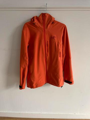 Arc’teryx Shell Infinium Gore-Tex size M women beschikbaar voor biedingen