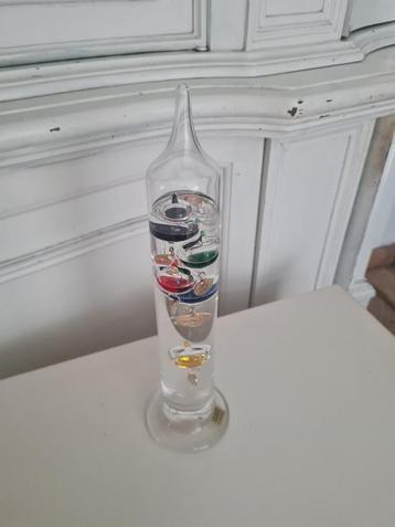 Galileo thermometer beschikbaar voor biedingen