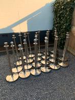 4 paaltjes met rode loper huren € 30,- afzet paaltjes - zgan, Ophalen of Verzenden, Zo goed als nieuw