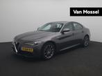 Alfa Romeo Giulia 2.0T 200pk Aut. Super | Leder | Navi | Xen, Auto's, Alfa Romeo, Automaat, Achterwielaandrijving, Euro 6, 1600 kg