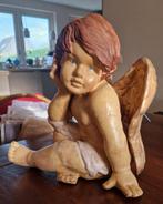 Grote vintage engel/cherubijn van terracotta aardewerk, Verzamelen, Beelden en Beeldjes, Ophalen of Verzenden, Zo goed als nieuw