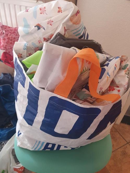 Te koop volle boodschappentas met boodschappentassen, Huis en Inrichting, Overige Huis en Inrichting, Gebruikt, Ophalen of Verzenden
