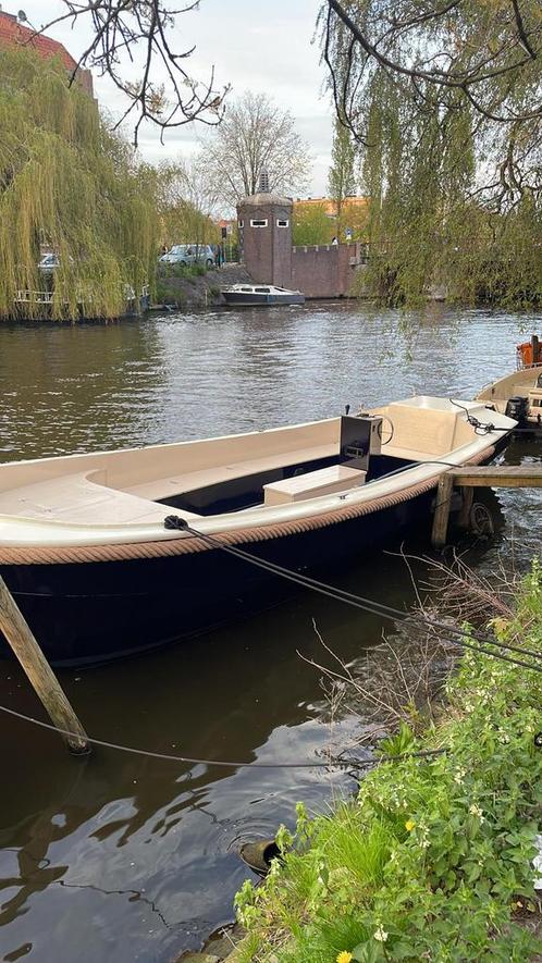 Stalen sloep 7,5 m | vaarvignet Amsterdam, Watersport en Boten, Sloepen, Zo goed als nieuw, Tot 10 pk, 6 meter of meer, Buitenboordmotor