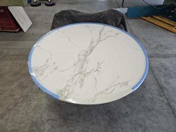 Dekton Aura ø1400 x 12 mm facet beschikbaar voor biedingen