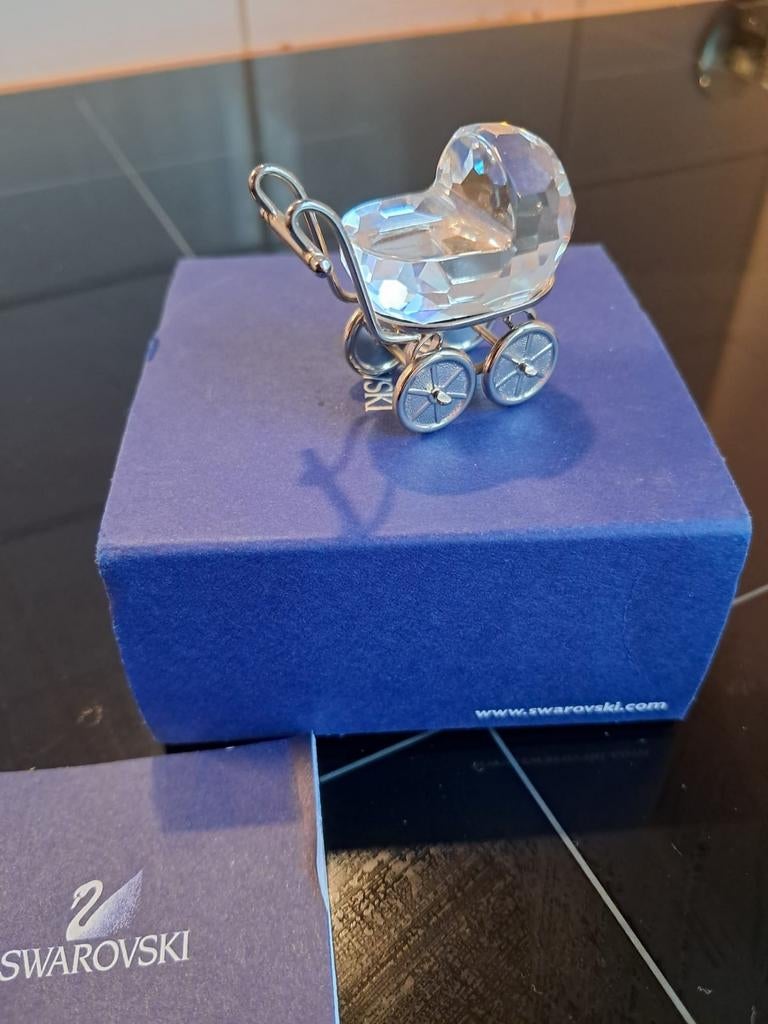 Zilveren Kinderwagen Swarovski in Originele Doos, Ophalen of Verzenden, Zo goed als nieuw, Figuurtje