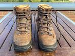 LOWA Bergsport/wandelschoenen (heren)/ LOWA Mountaineering/H, Ophalen of Verzenden, Zo goed als nieuw, Schoenen