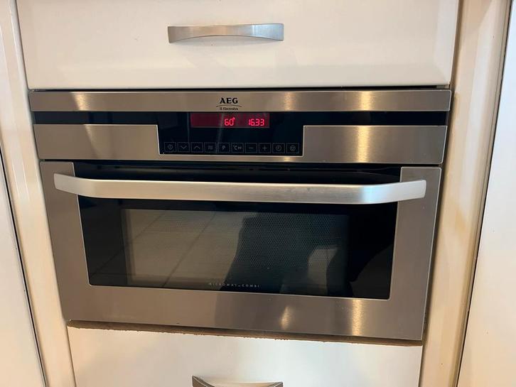 AEG Inbouw Combi Magnetron KB9810EM - 38cm, Witgoed en Apparatuur, Ovens, Zo goed als nieuw, Inbouw, Oven met grill, Minder dan 45 cm
