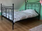 Zwart stalen bed, met lattenbodem, Huis en Inrichting, Slaapkamer | Bedden, Ophalen, Eenpersoons, Zwart, 140 cm