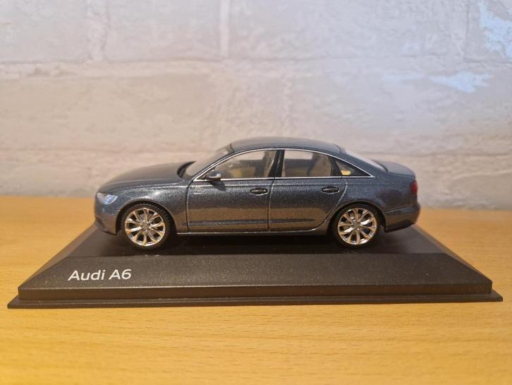 Audi A6 Sedan (1:43), Hobby en Vrije tijd, Modelauto's | 1:43, Zo goed als nieuw, Auto, MiniChamps, Ophalen of Verzenden