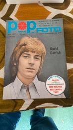 Popfoto mei 1967 met superposter, Ophalen of Verzenden, Zo goed als nieuw, Muziek, Film of Tv