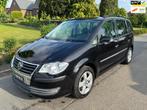 Volkswagen Touran 1.4 TSI Optive Airco Cruise Trekhaak Lm ve, Voorwielaandrijving, Gebruikt, 4 cilinders, Zwart