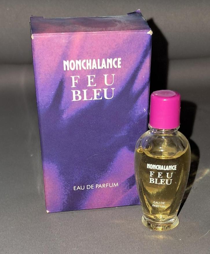 Volle parfum mini -  Nonchalance fue blue + doosje, Verzamelen, Parfumverzamelingen, Zo goed als nieuw, Miniatuur, Gevuld, Ophalen of Verzenden