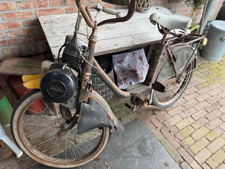 Solex oto van der heem en een 3800, Fietsen en Brommers, Brommers | Solex, Zo goed als nieuw, Ophalen