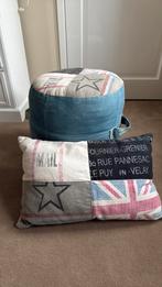 Poef en kussen Post/Mail zak, Huis en Inrichting, Woonaccessoires | Kussens, Ophalen, Zo goed als nieuw, Vierkant