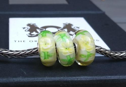 Glasbedel Geel Lente Bloem groen 925 zilver glas NIEUW!!!, Sieraden, Tassen en Uiterlijk, Bedels, Nieuw, Overige merken, Zilver