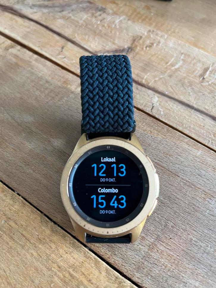 Samsung Galaxy Watch 42mm Bluetooth., Sieraden, Tassen en Uiterlijk, Smartwatches, Zo goed als nieuw, Android, Zilver, Hartslag