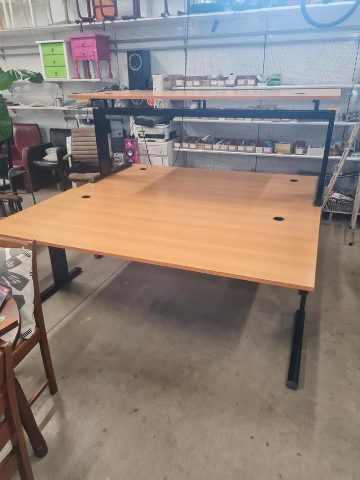 Buro met Burostoel - Complete Werkplek, Huis en Inrichting, Bureaus, Gebruikt, Bureau, In hoogte verstelbaar, Ophalen of Verzenden
