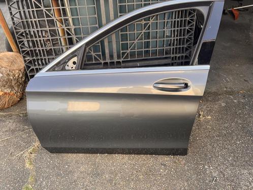 Deur W205 C Klasse linksvoor 992 grau compleet, Auto-onderdelen, Carrosserie en Plaatwerk, Deur, Mercedes-Benz, Voor, Links, Gebruikt