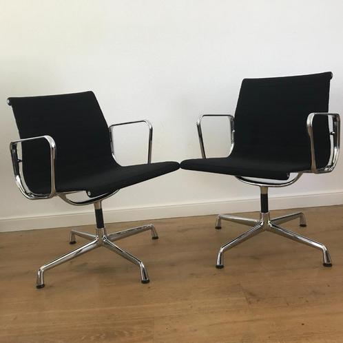 Set 2 Vitra Eames Aluminium stoel EA 108 EA108 chroom, Huis en Inrichting, Stoelen, Gebruikt, Eén, Zwart, Ophalen