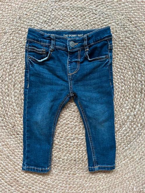 Zara skinny jeans mt. 80, Kinderen en Baby's, Babykleding | Maat 80, Zo goed als nieuw, Jongetje, Broekje, Ophalen of Verzenden