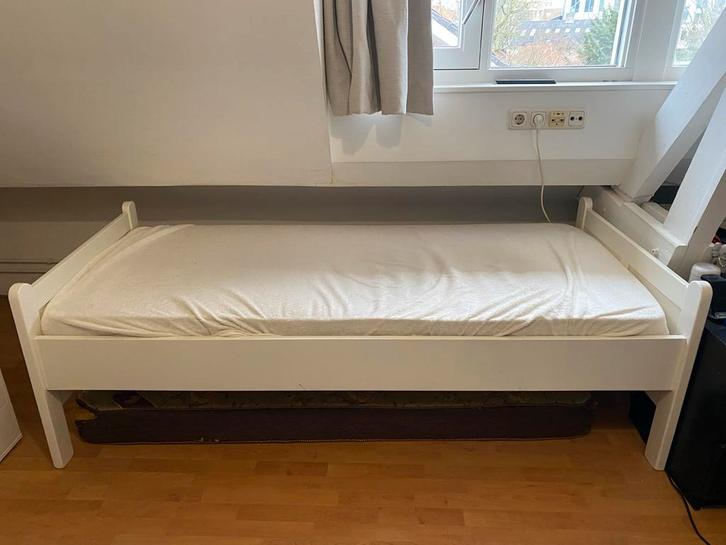 Houten Eenpersoonsbed, Huis en Inrichting, Slaapkamer | Bedden, Gebruikt, Eenpersoons, 90 cm, 200 cm, Hout, Wit, Ophalen