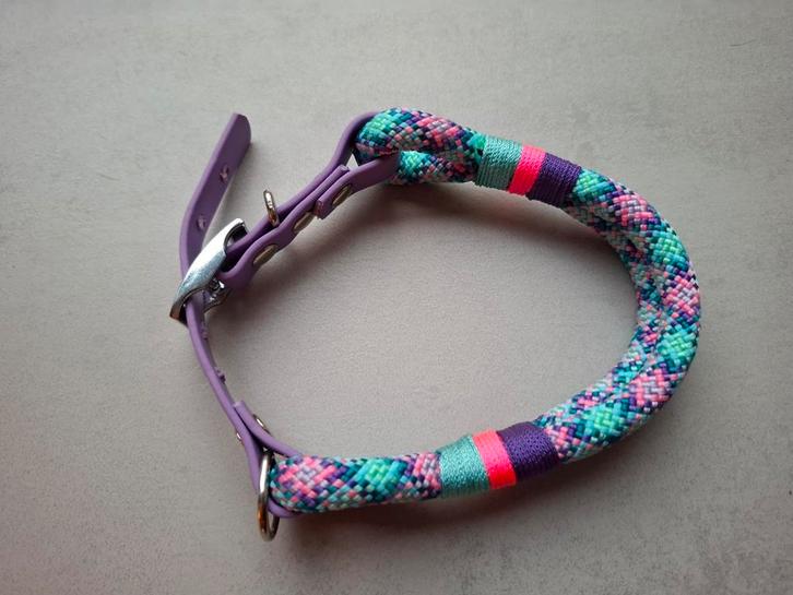 Nieuwe luxe halsband, Dieren en Toebehoren, Hondenhalsbanden en Penningen, Nieuw, Handgemaakt, Ophalen