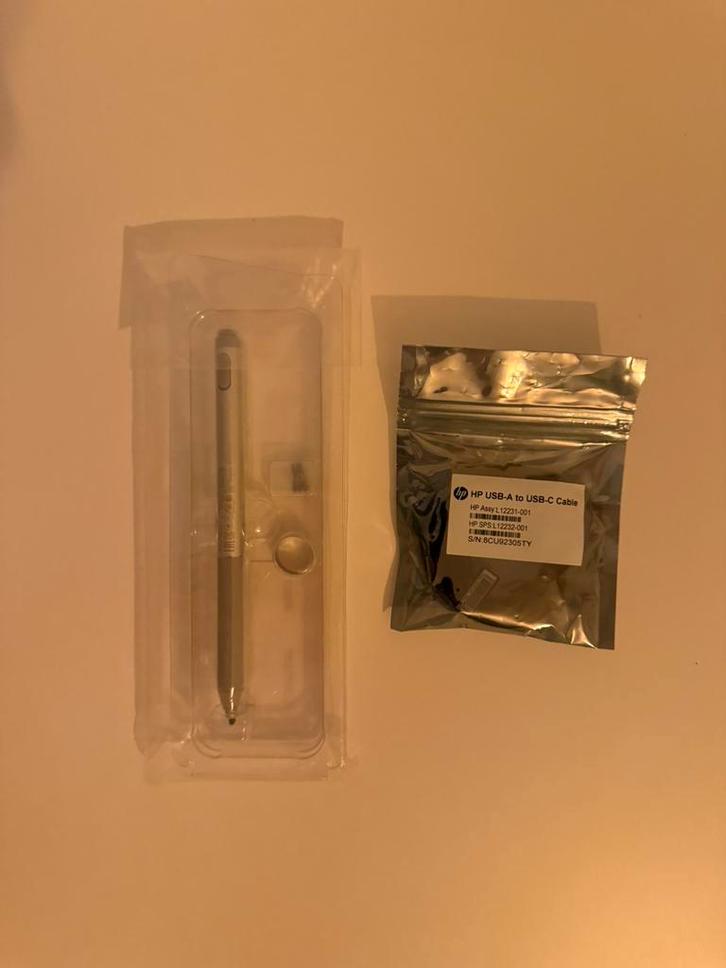 NIEUW! Hp Rechargeable Active Pen G3 met kabel, Computers en Software, Tekentablets, Nieuw, Draadloos, Multi-touch, Ophalen of Verzenden