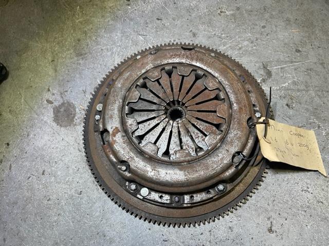 VLIEGWIEL Mini Mini (R56) (01-2006/11-2013), Auto-onderdelen, Motor en Toebehoren, Mini, Gebruikt