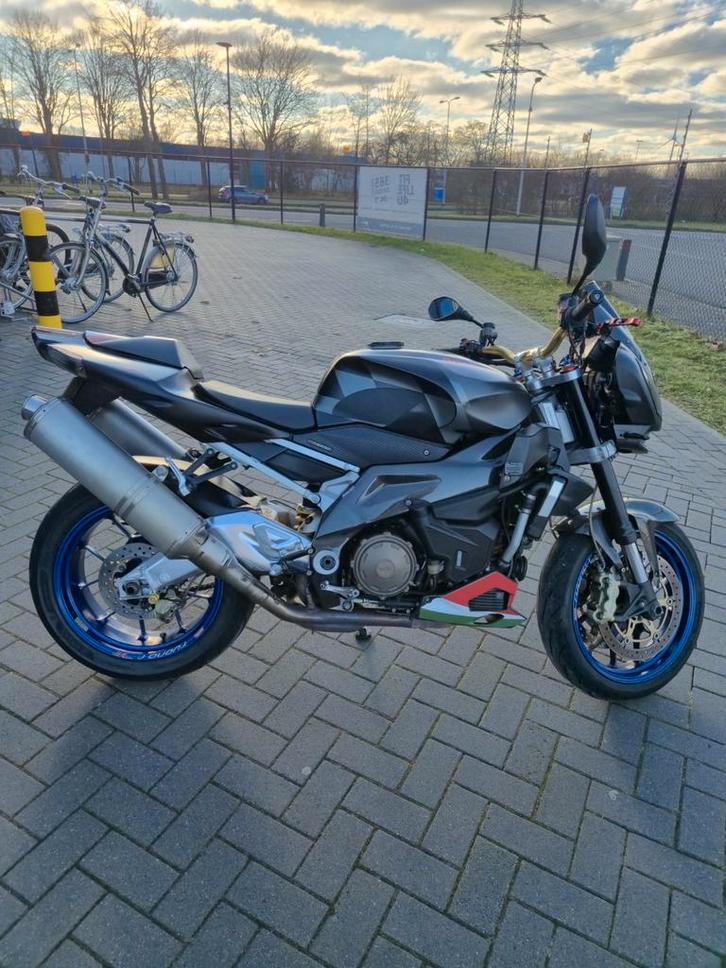 Mooie Tuono - topstaat, nieuwe onderdelen, carbon, akrapovic, Motoren, Motoren | Aprilia, Particulier, Naked bike, meer dan 35 kW