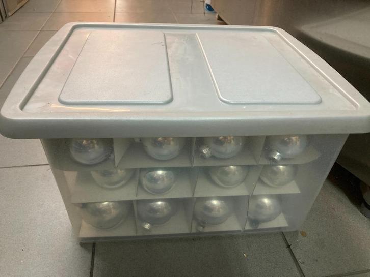 56 Vintage Kerstballen Inclusief opbergbak  (3), Diversen, Kerst, Gebruikt, Ophalen of Verzenden