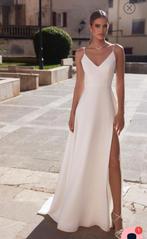 Nieuwe Bianco Evento trouwjurk less is more split, Ophalen of Verzenden, Nieuw, Wit, Trouwjurk