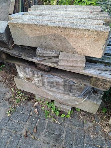 Betonbanden beschikbaar voor biedingen